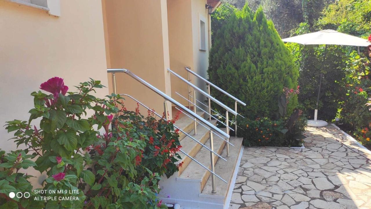Vasil Rooms Λούκοβο Εξωτερικό φωτογραφία