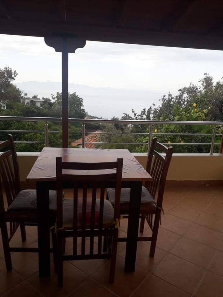 Vasil Rooms Λούκοβο Εξωτερικό φωτογραφία