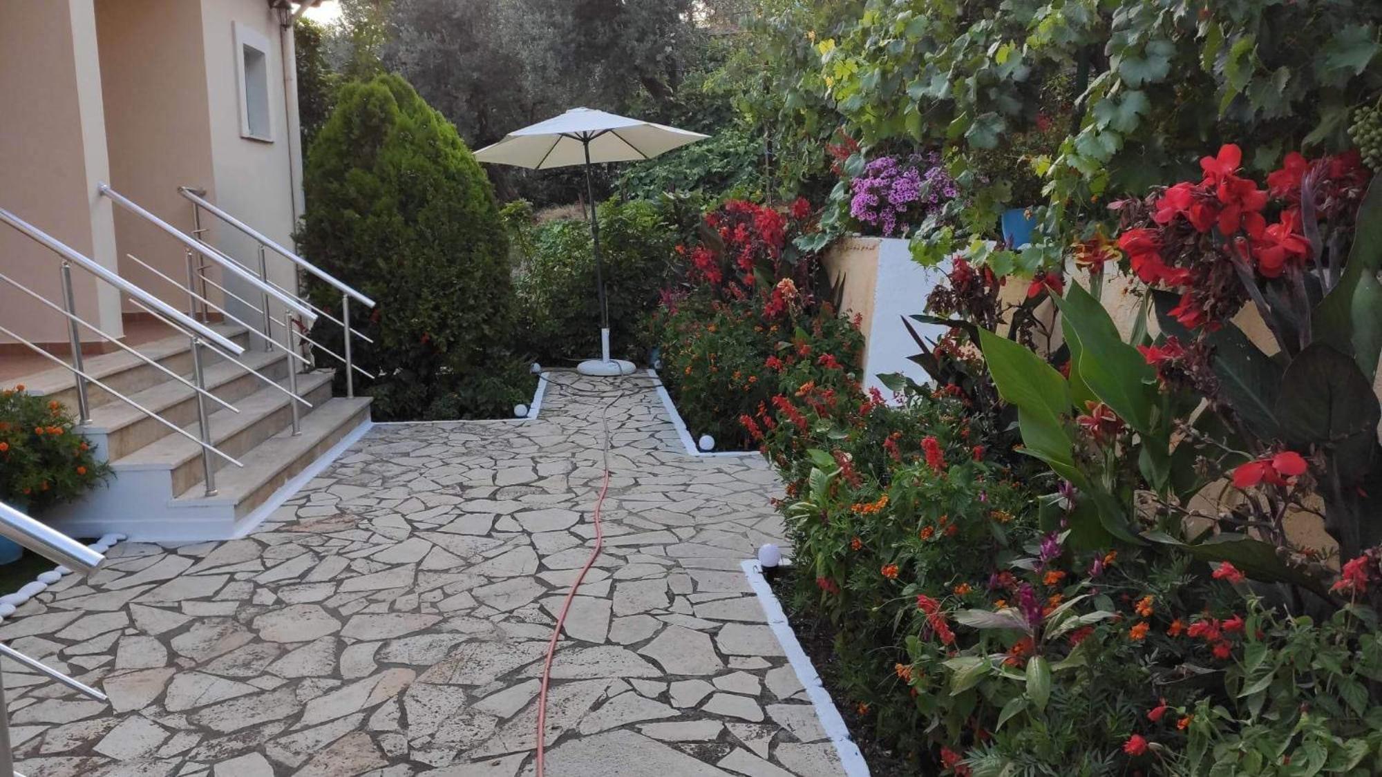 Vasil Rooms Λούκοβο Εξωτερικό φωτογραφία
